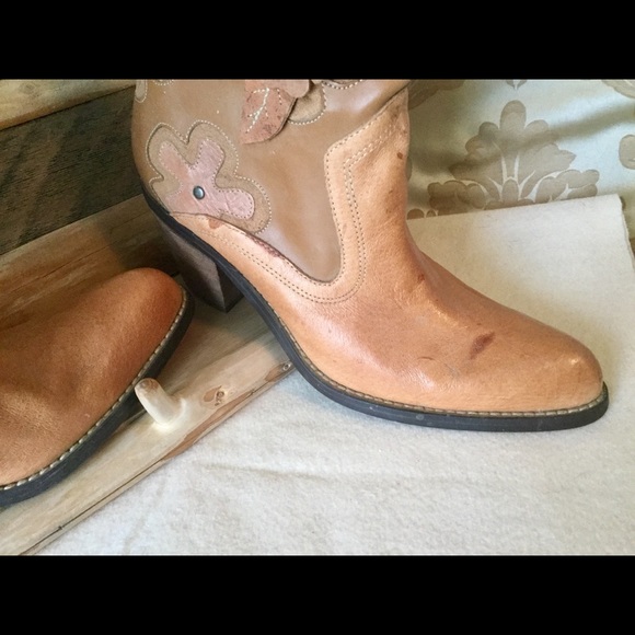 New Gorgeous Gold Brown Leather Flower Cowboy Boot - Picture 5 of 8